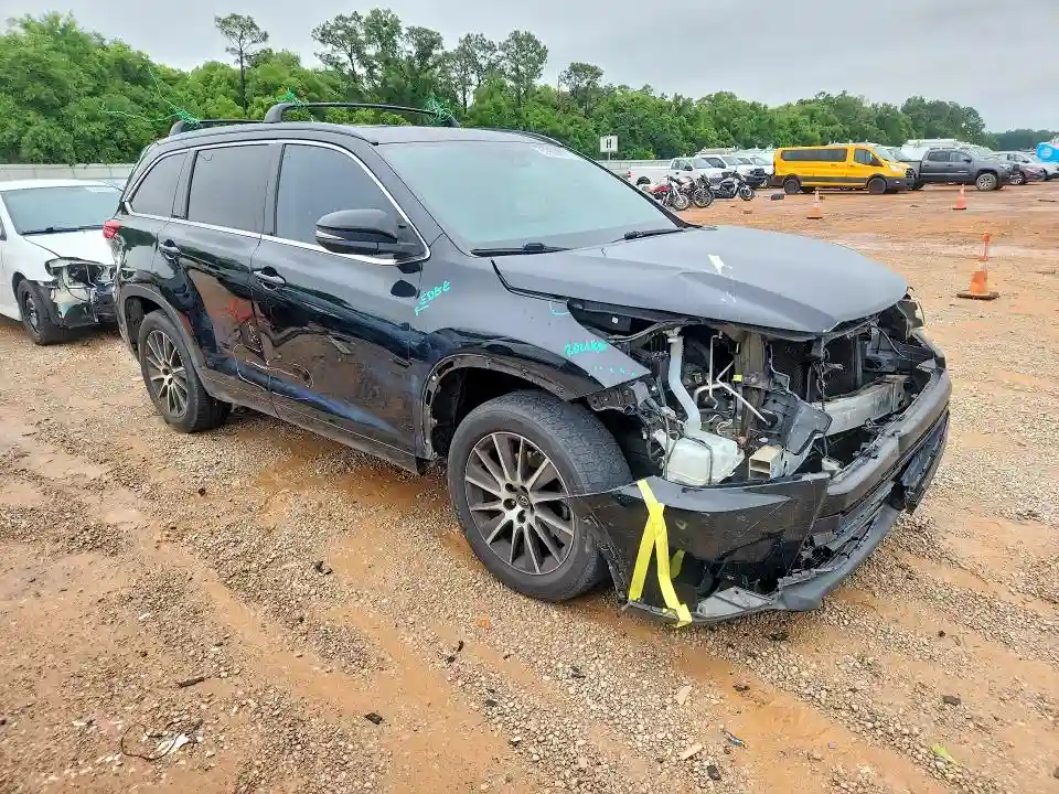 5TDKZRFH7HS194583 2017 TOYOTA HIGHLANDER-3