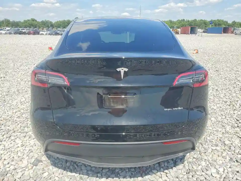 7SAYGAEE3PF770202 2023 TESLA MODEL Y-5