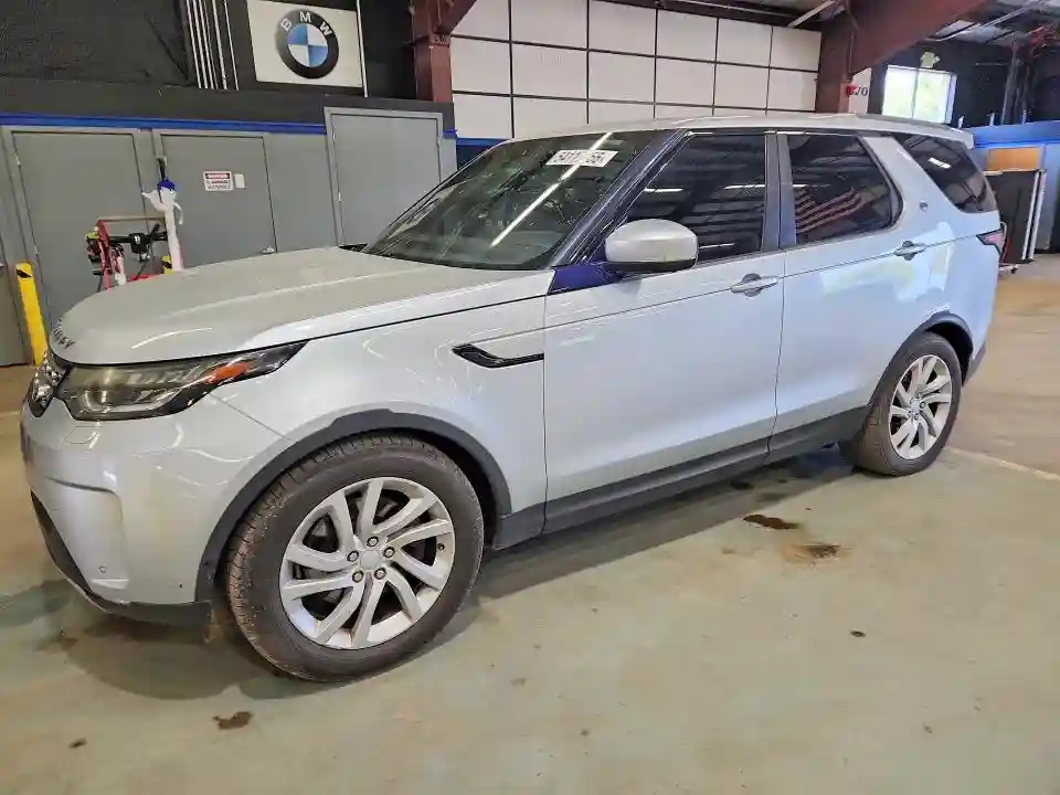 SALRRBBKXHA031097 2017 LAND ROVER DISCOVERY-0