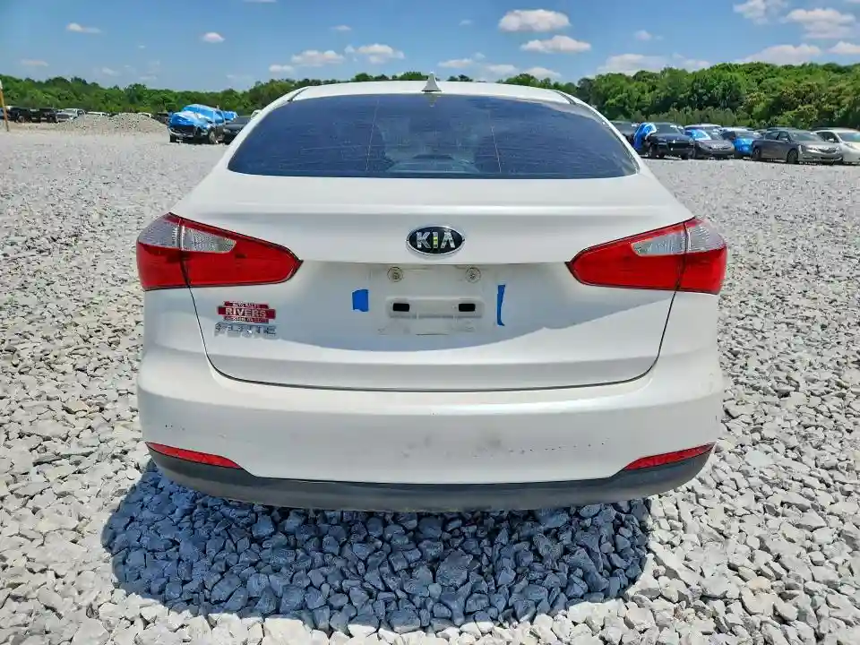 KNAFX4A68F5327528 2015 KIA FORTE-5