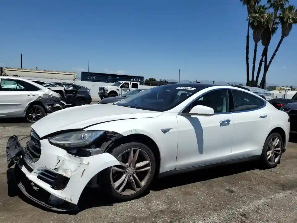 5YJSA1CG8DFP23087 2013 TESLA MODEL S-0