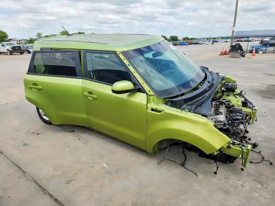 KNDJN2A20H7879777 2017 KIA SOUL-3