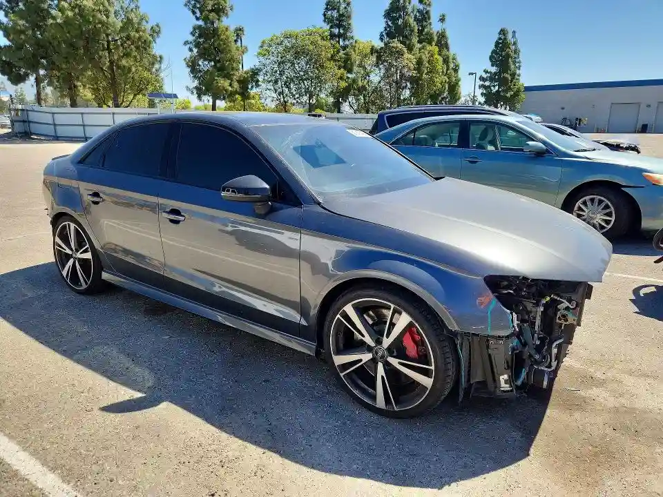 WUABWGFF8KA904691 2019 AUDI RS3-3