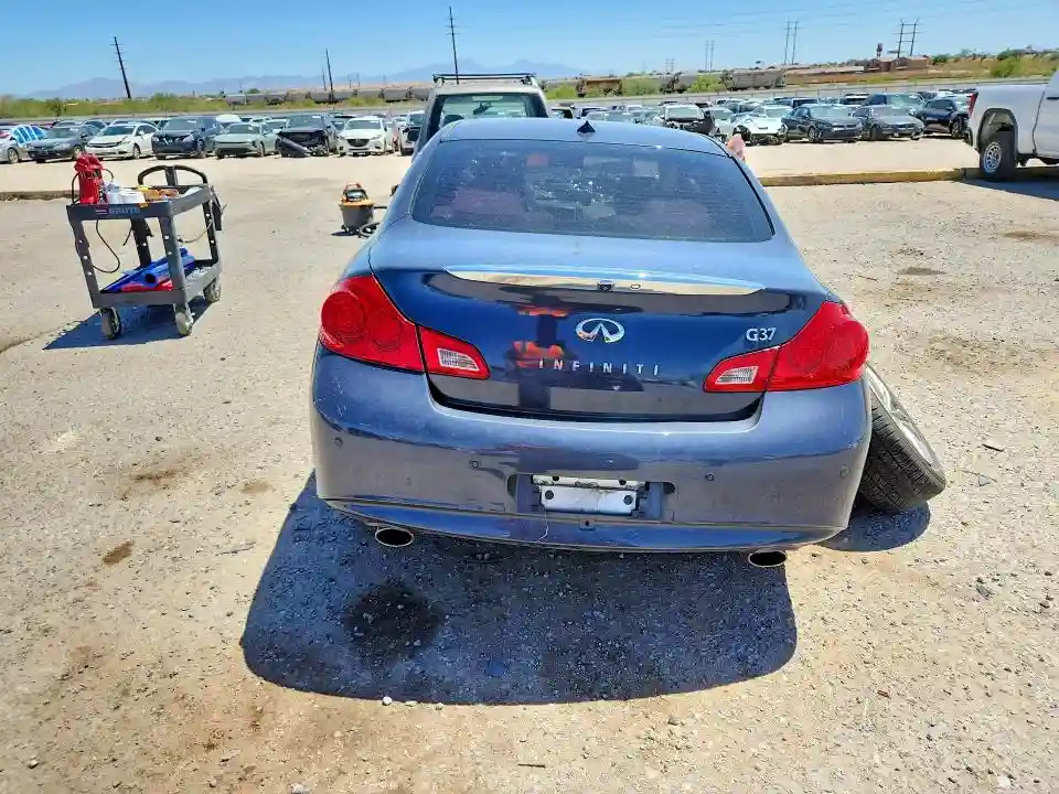 JN1CV6AP2BM300795 2011 INFINITI G37-5