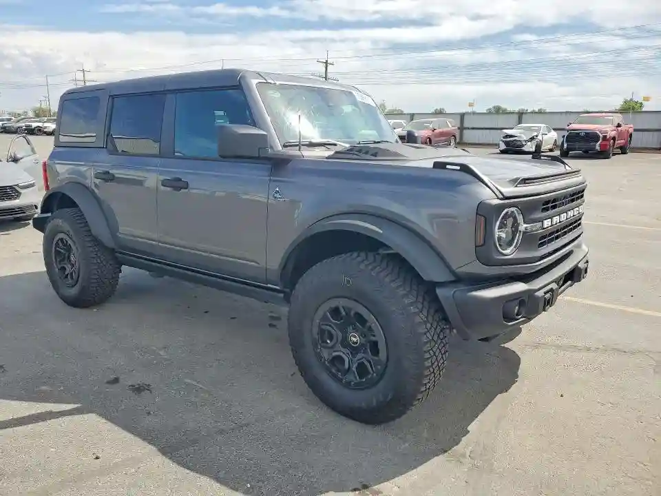 1FMEE1BP0RLB50768 2024 FORD BRONCO-3