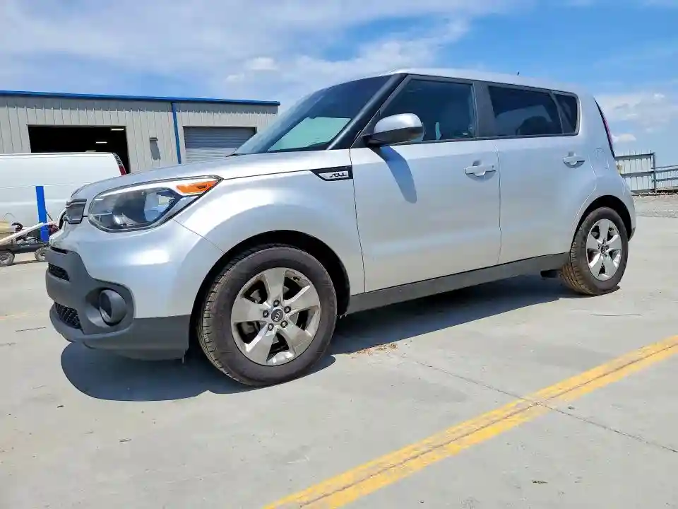 KNDJN2A21H7484281 2017 KIA SOUL-0