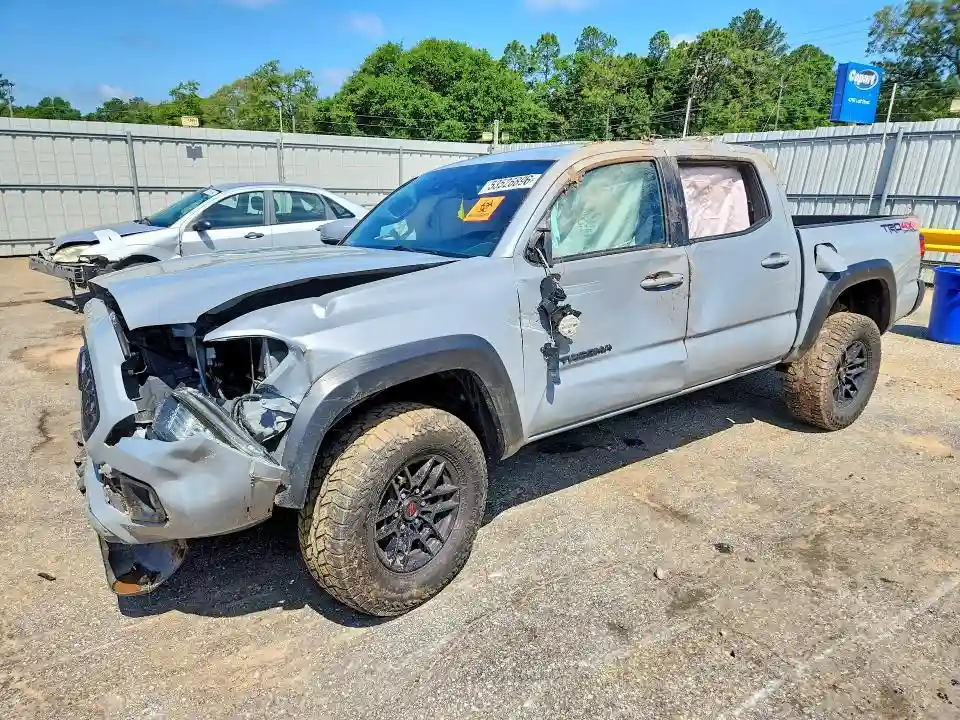 3TMCZ5AN3JM152606 2018 TOYOTA TACOMA TRD-0