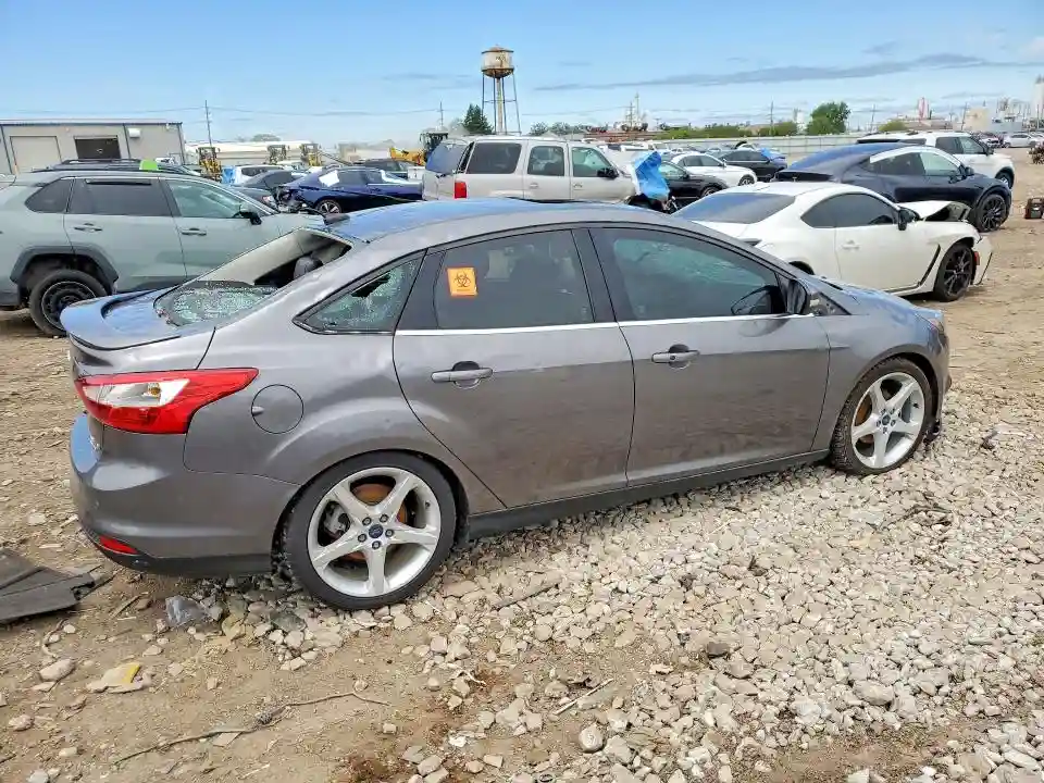 1FADP3J27EL106911 2014 FORD FOCUS-2