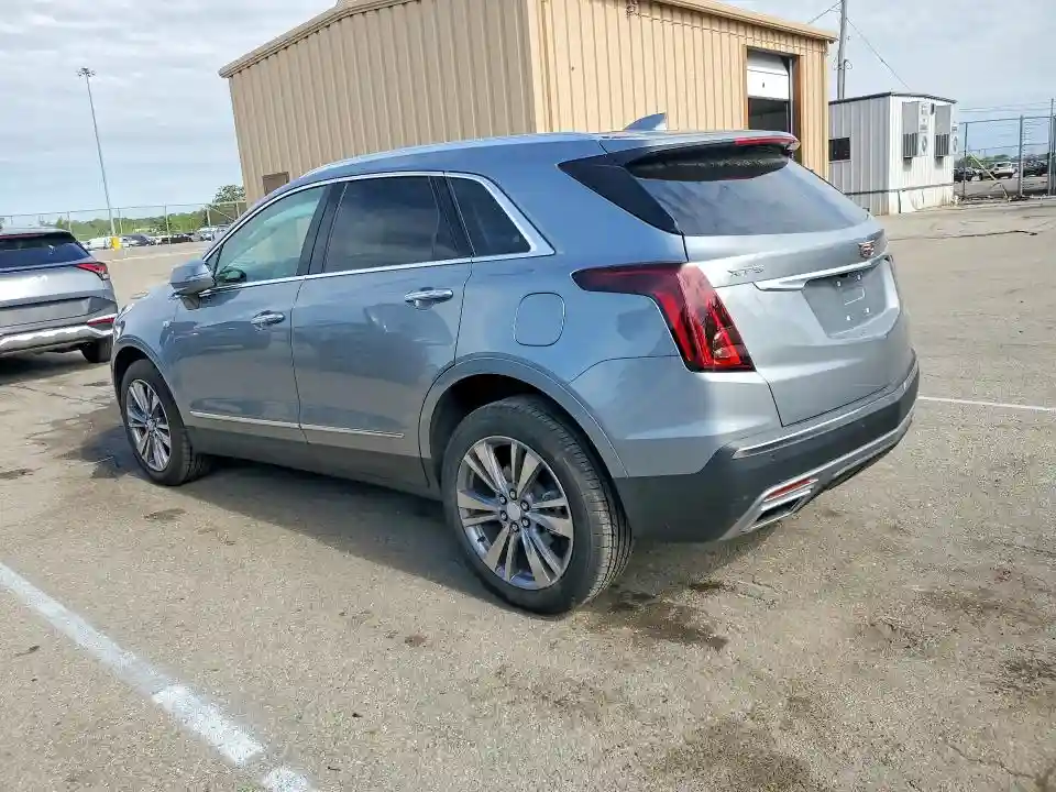 1GYKNCR46SZ127443 2025 CADILLAC XT5-1
