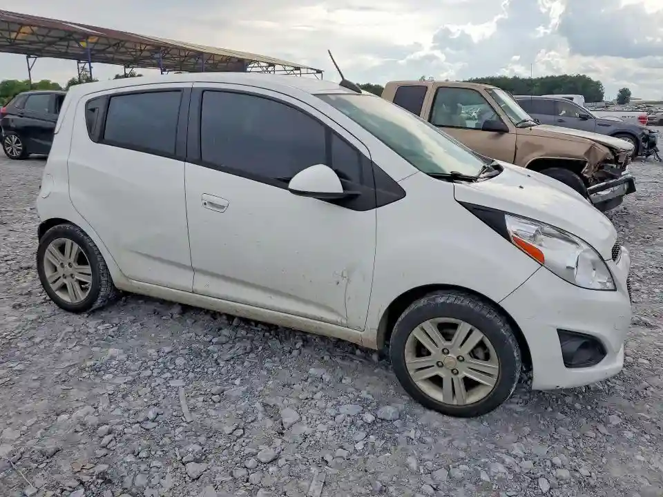 KL8CD6S96FC725117 2015 CHEVROLET SPARK-3