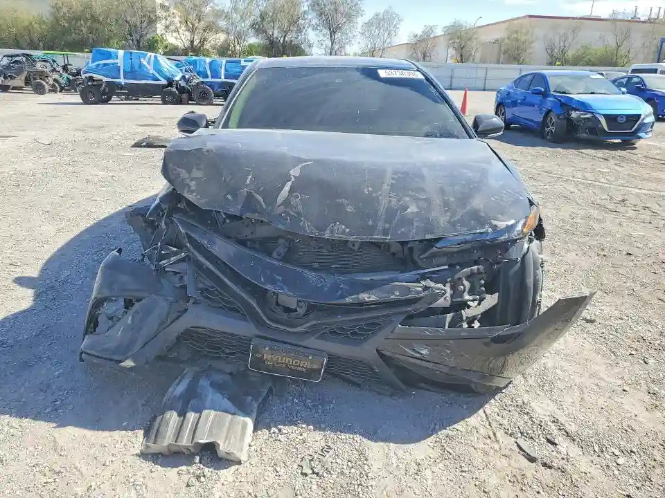 4T1G11AK3NU623772 2022 TOYOTA CAMRY-4