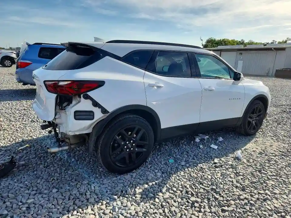 3GNKBJRS3NS140239 2022 CHEVROLET BLAZER-2