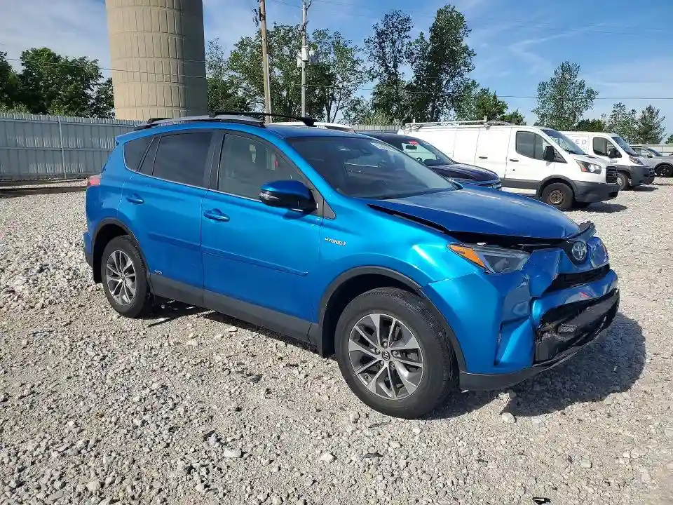 JTMRJREV4HD081991 2017 TOYOTA RAV4-3