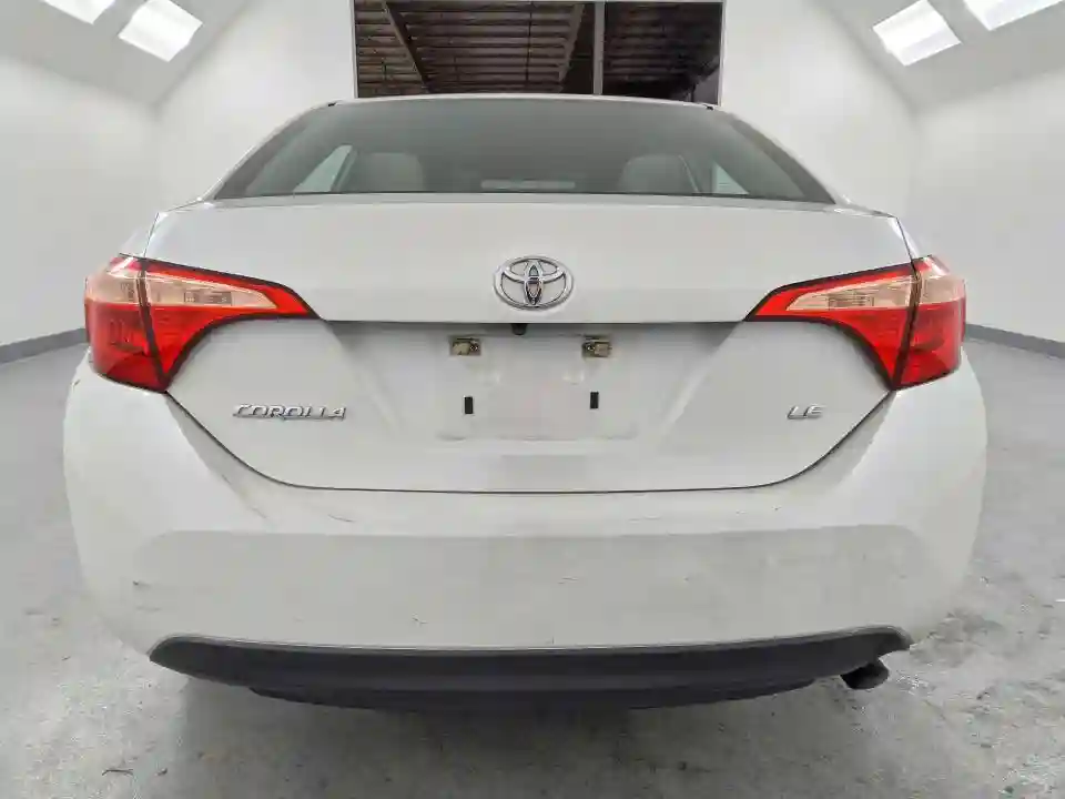 5YFBURHE3JP771349 2018 TOYOTA COROLLA-5