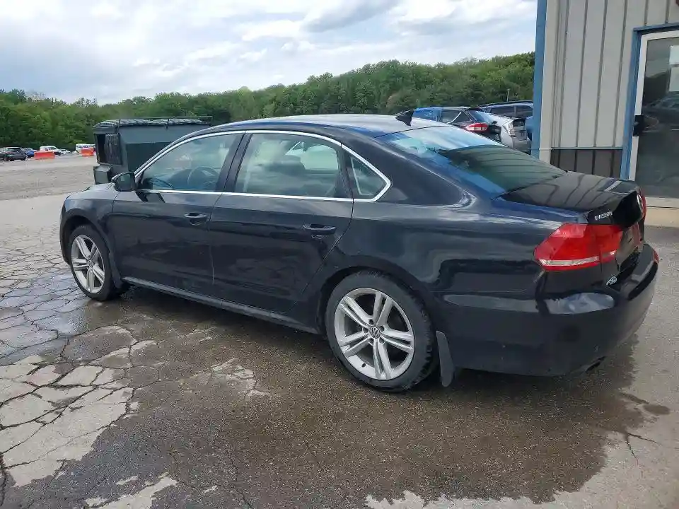 1VWBT7A30EC082087 2014 VOLKSWAGEN PASSAT-1