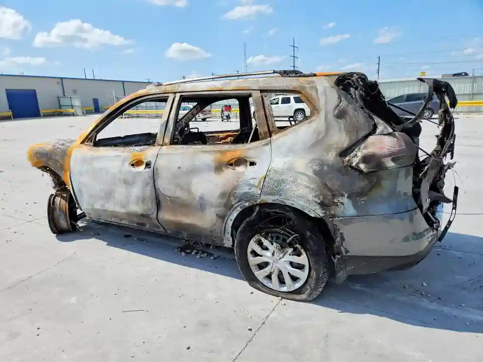 KNMAT2MT8GP681540 2016 NISSAN ROGUE-1