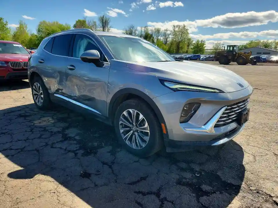 LRBFZKE47SD032994 2025 BUICK ENVISION-3