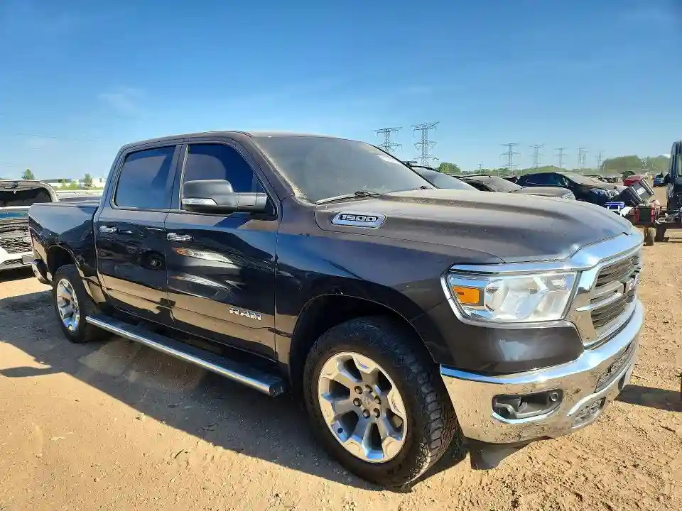 1C6RRFFG9KN818652 2019 RAM 1500-3