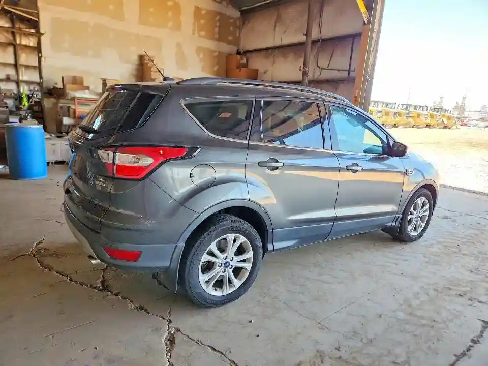 1FMCU0GD5JUB85405 2018 FORD ESCAPE-2