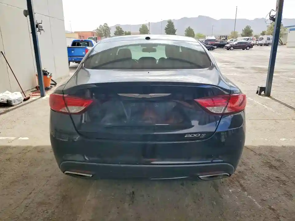 1C3CCCBB1FN596904 2015 CHRYSLER 200-5