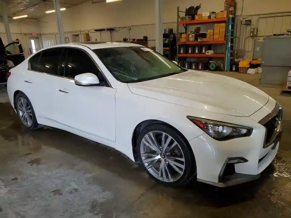 JN1EV7AR7JM444292 2018 INFINITI Q50-3