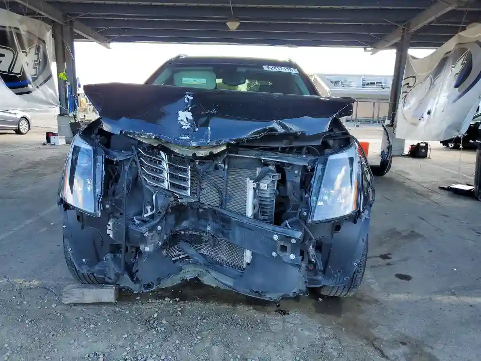 3GYFNBE33FS581421 2015 CADILLAC SRX-4