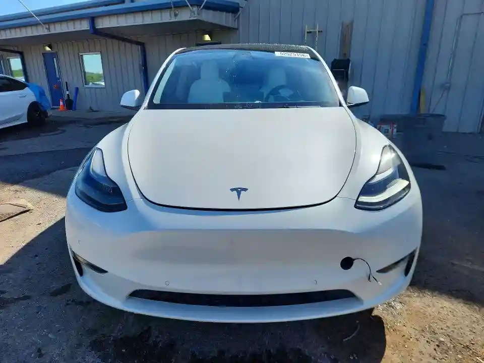 7SAYGDEF5NF554472 2022 TESLA MODEL Y-4