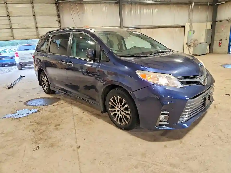 5TDYZ3DC9JS934400 2018 TOYOTA SIENNA-3