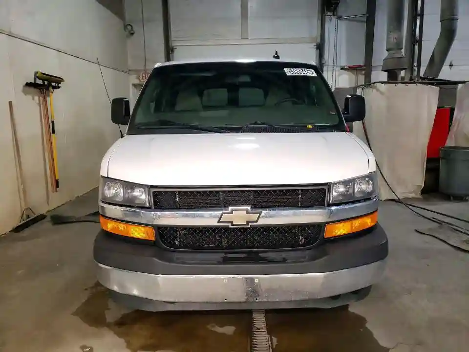 1GAZGMFG1H1251901 2017 CHEVROLET EXPRESS-4