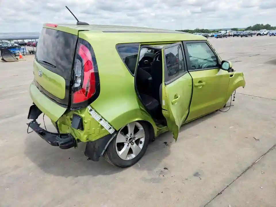 KNDJN2A20H7879777 2017 KIA SOUL-2