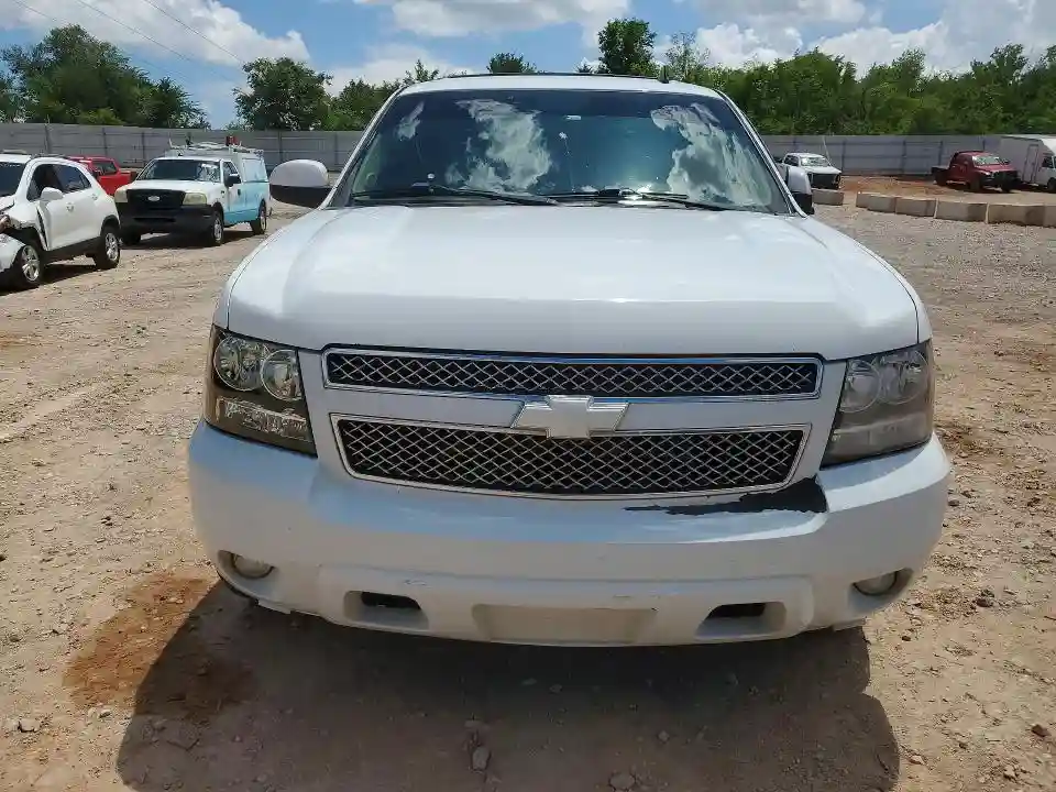 1GNSCAE00BR384043 2011 CHEVROLET TAHOE-4