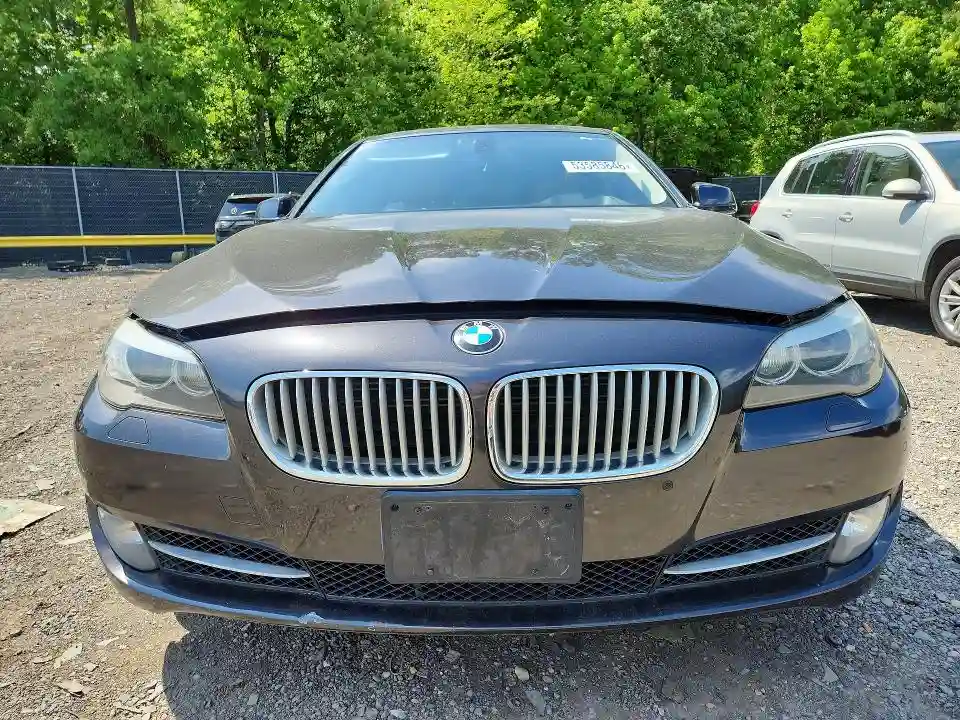 WBAFU9C58BC278220 2011 BMW 5 SERIES-4