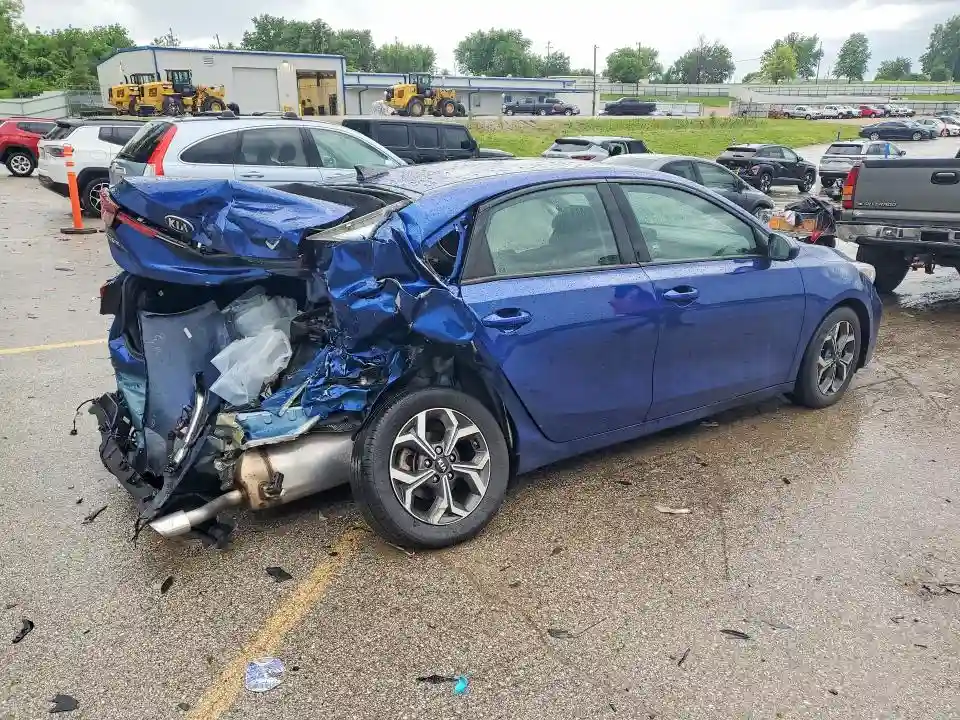 3KPF24AD4KE135330 2019 KIA FORTE LXS-2