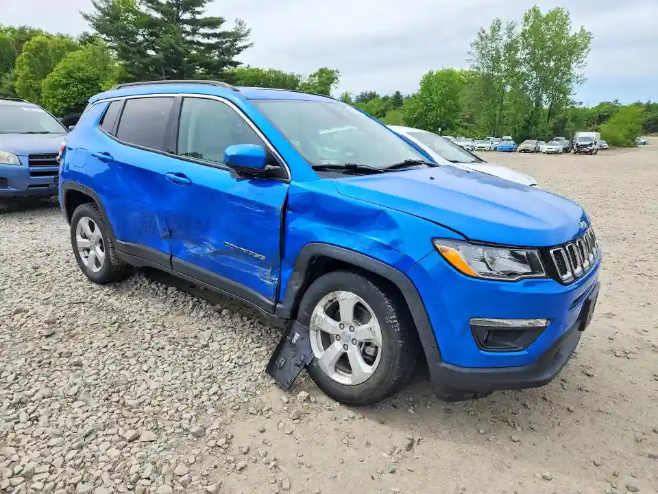 3C4NJDBB0JT375139 2018 JEEP COMPASS-3
