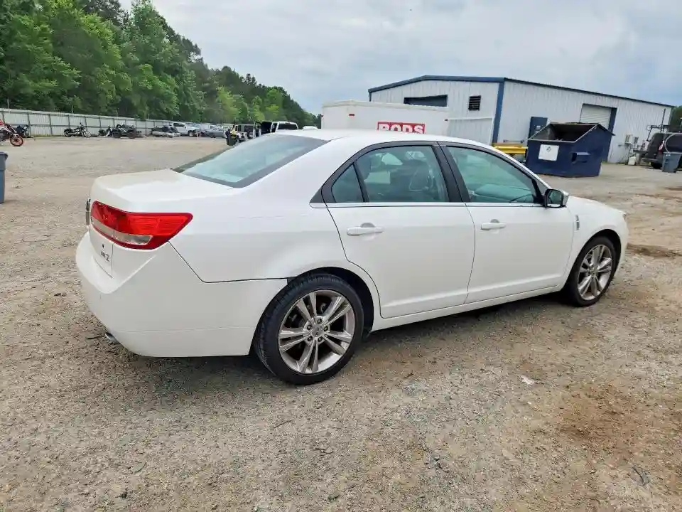 3LNHL2GC4AR640876 2010 LINCOLN MKZ-2