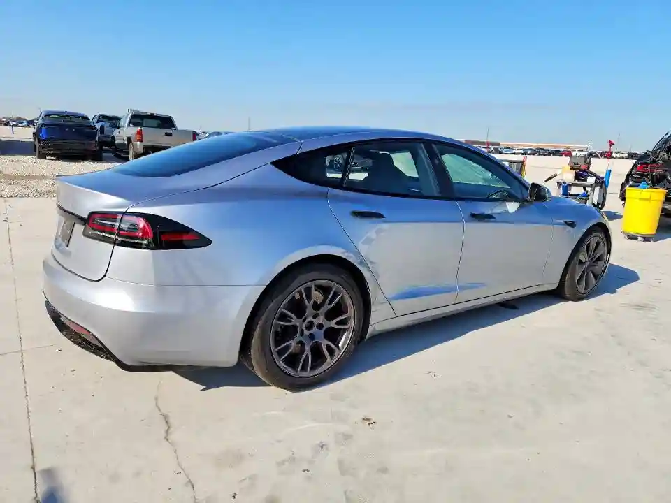 5YJSA1E58SF551202 2025 TESLA MODEL S-2