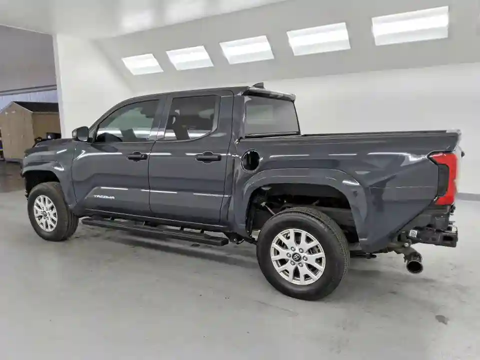 3TYKD5HN3ST028731 2025 TOYOTA TACOMA-1