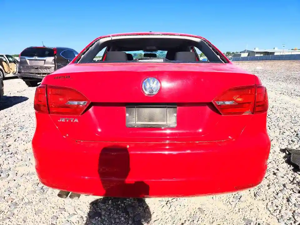 3VW2K7AJ8EM235895 2014 VOLKSWAGEN JETTA-5
