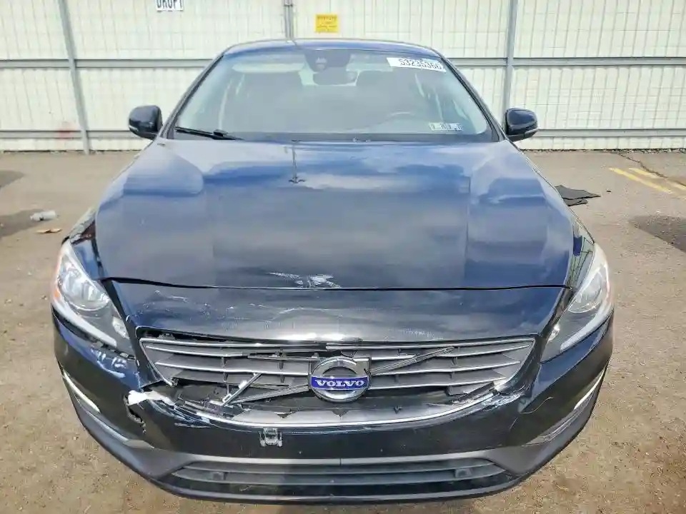 LYV402TKXJB174107 2018 VOLVO S60-4