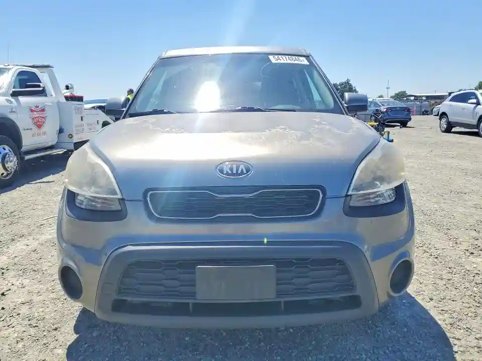 KNDJT2A57D7492475 2013 KIA SOUL-4