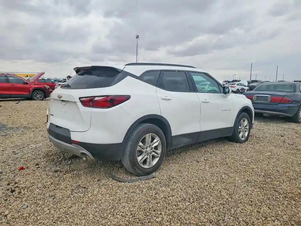 3GNKBCRS6MS544307 2021 CHEVROLET BLAZER-2
