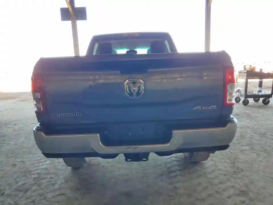 3C6UR5DL6NG298945 2022 RAM 2500-5