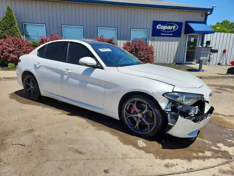 ZARFAEEN5H7560324 2017 ALFA ROMEO GIULIA-3