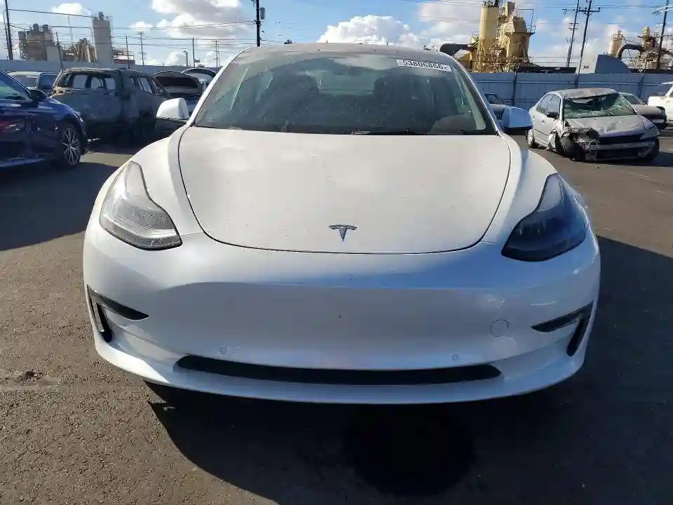 5YJ3E1EB8NF137548 2022 TESLA MODEL 3-4