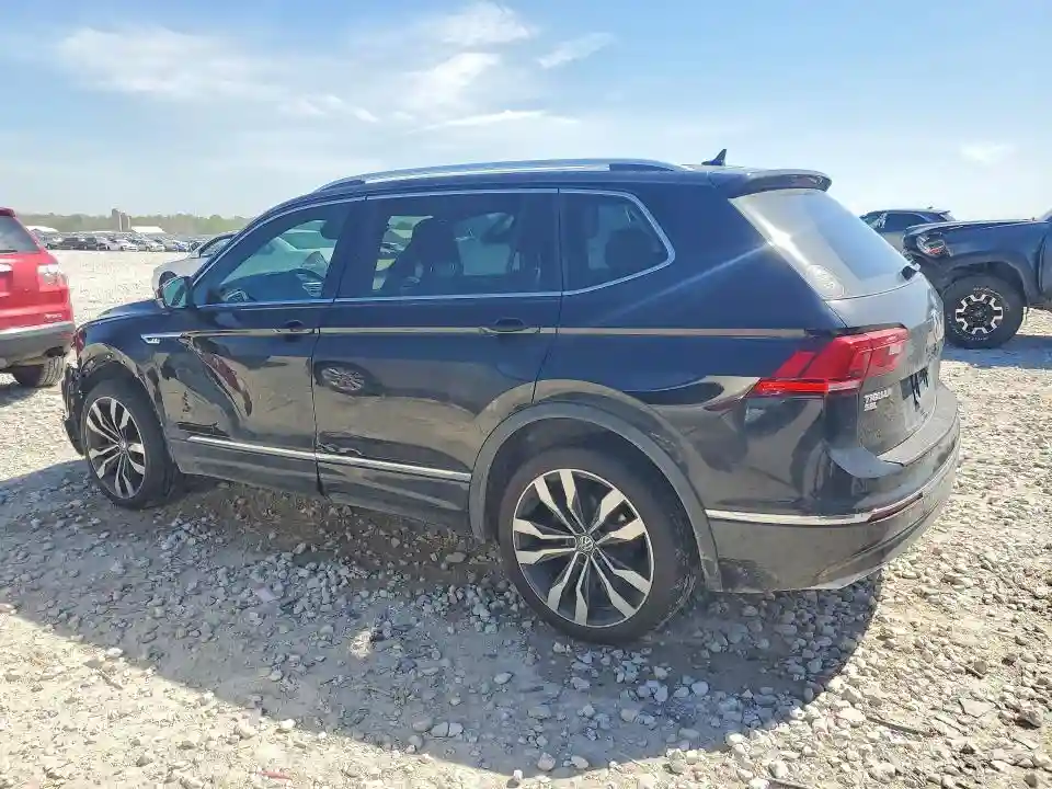 3VV4B7AX9LM072642 2020 VOLKSWAGEN TIGUAN-1