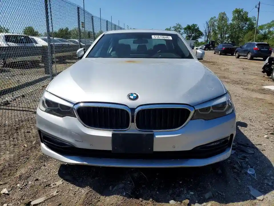 WBAJA7C38HWA70435 2017 BMW 5 SERIES-4