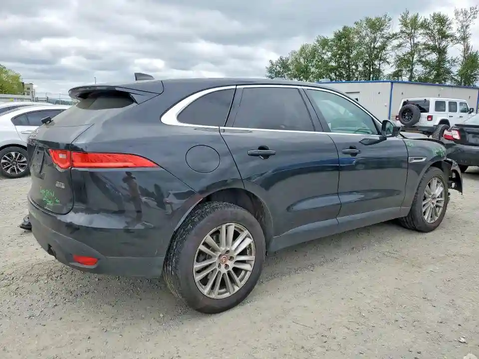 SADCK2GX3LA637893 2020 JAGUAR F-PACE-2
