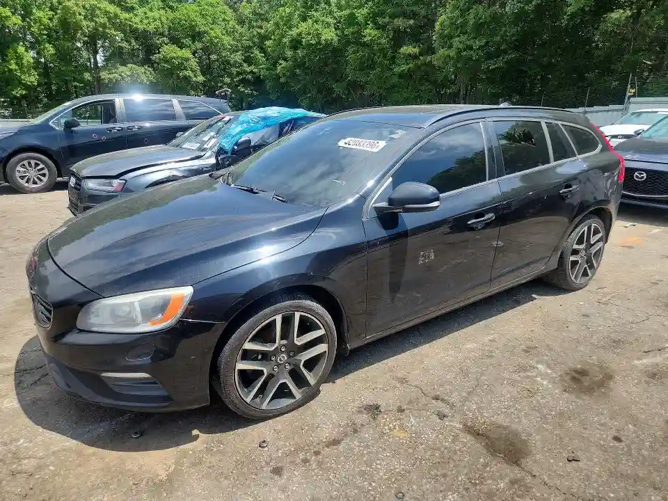 YV140MELXJ2389290 2018 VOLVO V60-0