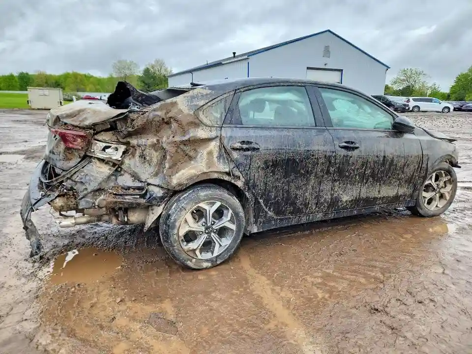 3KPF24AD7ME297682 2021 KIA FORTE-2