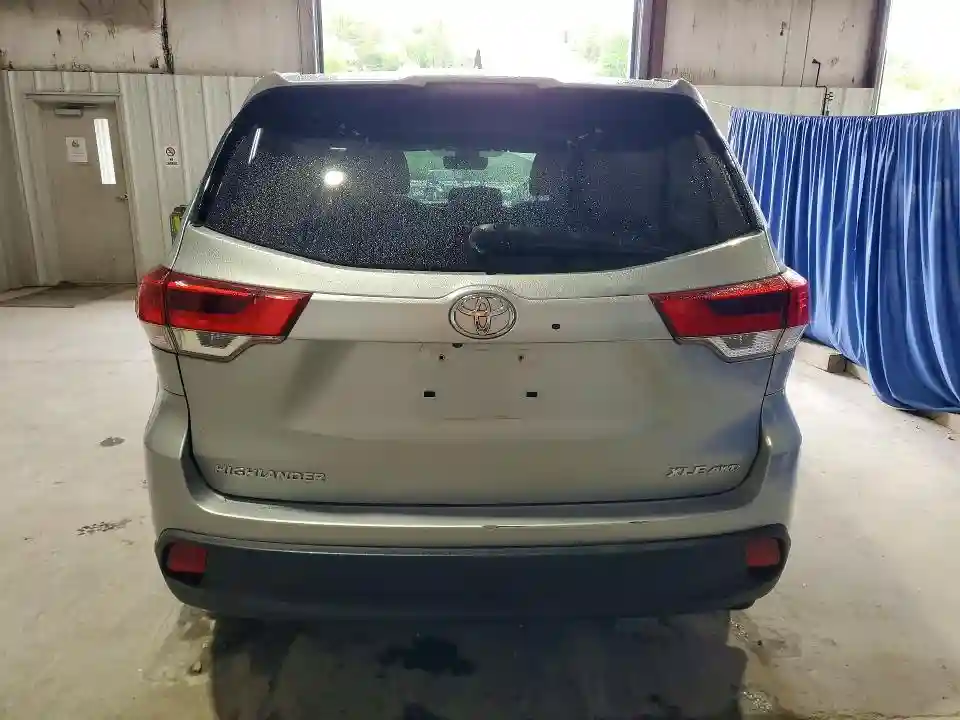 5TDJZRFH0JS872379 2018 TOYOTA HIGHLANDER-5